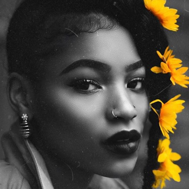 Give,your,photos,an,eye-catching,'pop',in,this,Editing,Challenge!,We,want,to,see,how,you,best,spotlight,one,color,in,a,photograph.,Be,strategic,with,what,you,choose,to,spotlight,,it,can,be,a,powerful,way,to,elevate,your,favorite,photo.