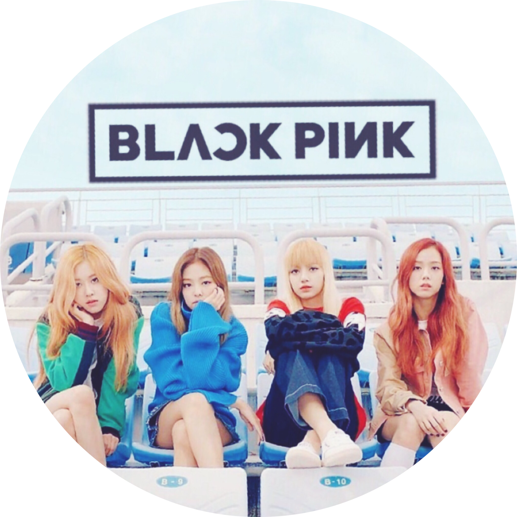 Блэк Пинк надпись группы. Блэк Пинк лейбл. Группа BLACKPINK лого. Корейская группа Блэк Пинк с логотипом.