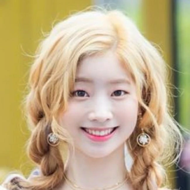 ダヒョン だひょんかわいい Twice Twicedahyun 三つ編み Image By Kaede ダヒョン だひょんかわいい Twice Twicedahyun 三つ編み Image By Kaede