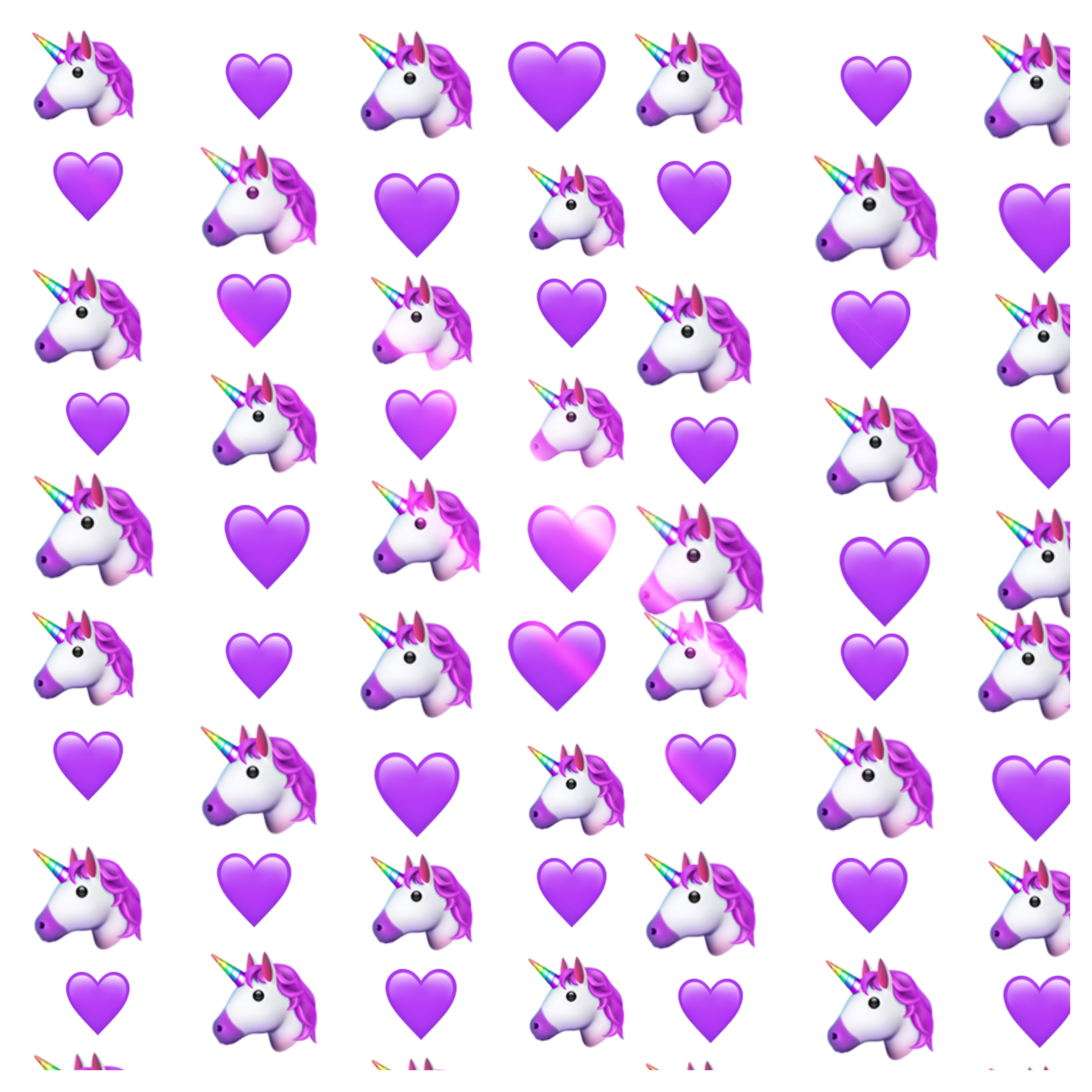 Много фиолетовых сердечек