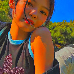cutegirl girl kpopedit local𝒲ℯ𝓁𝒸ℴ𝓂ℯ aesthetic koreangirl artsy sparkles adorable cutie waifu anime chibi fullbody freetoedit local