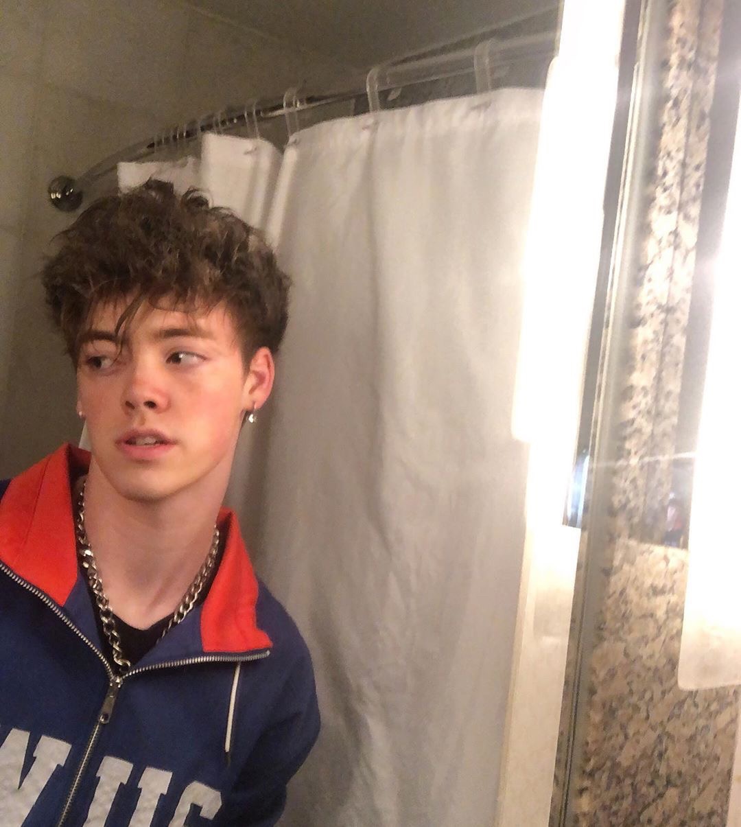 See Zach Herron Profile and Image Collections on PicsArt - 256 x 256 jpeg 15kB