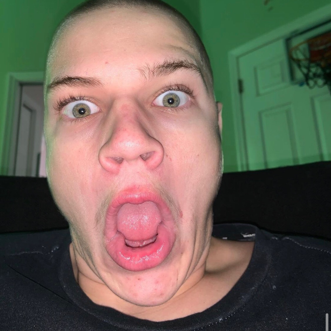 Picsart profile picture for @ticked
