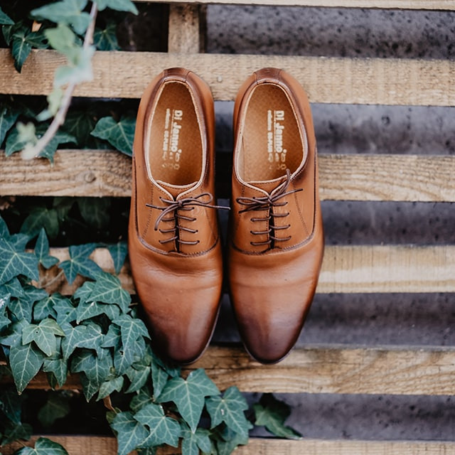 Let’s,'kick',it!,In,this,Challenge,,we,want,you,to,show,off,your,favorite,pair,of,shoes,,whether,it’s,your,trusty,sneakers,,high-heeled,stilettos,or,summer,sandals,,we,want,to,see,how,you,can,elevate,your,your,favorite,footwear,through,photography.,Just,be,sure,to,keep,your,shoes,as,the,star,of,the,show!,(Tip:,Play,with,angles,,lighting,and,even,try,using,a,model!)