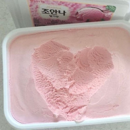 pink icecream pastel